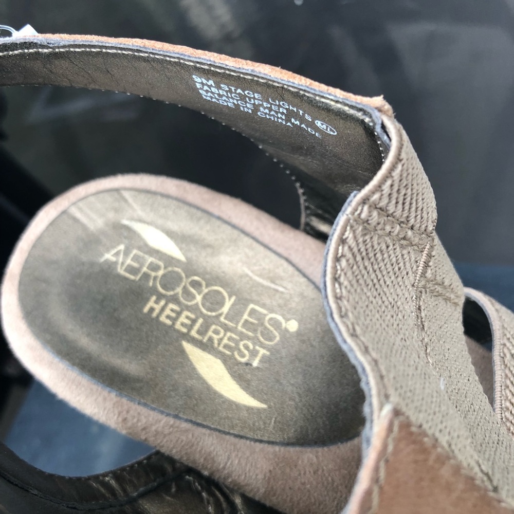 - AEROSOLES Tan heels shoes Sandals women’s Sz 7.5 - Picture 5 of 7